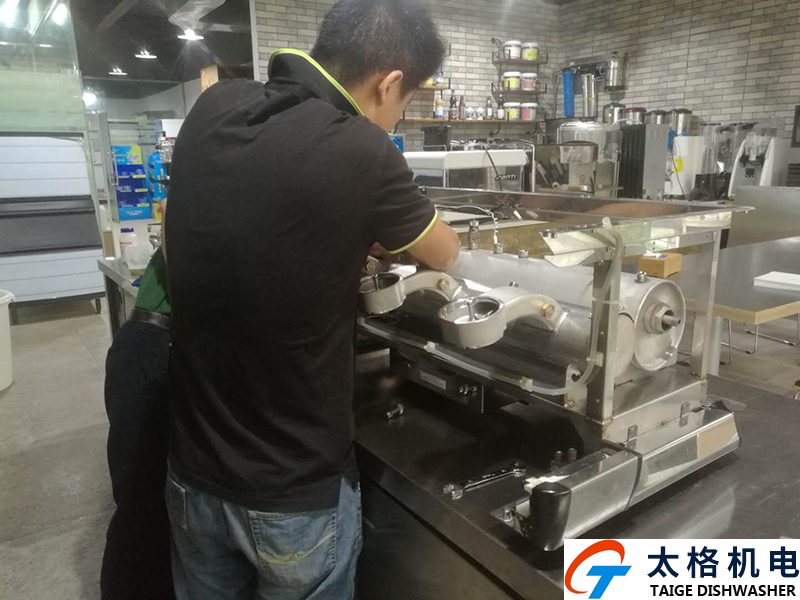 辣媽la marzocco fb80三頭電控半自動(dòng)咖啡機(jī)